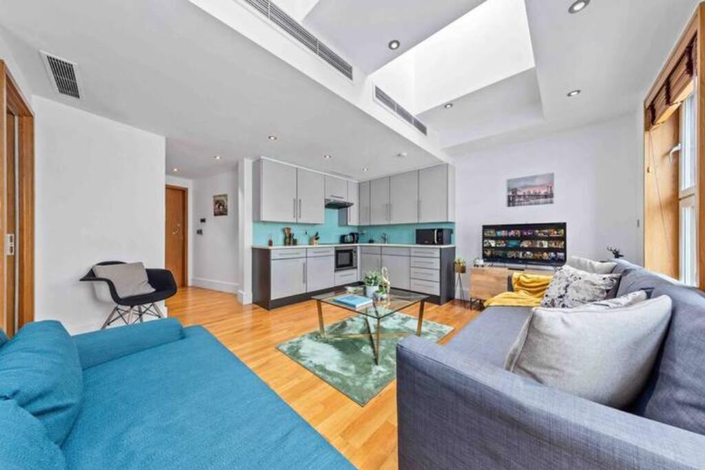 Appartamento Luxe Living Near Piccadilly Hy11 Londra